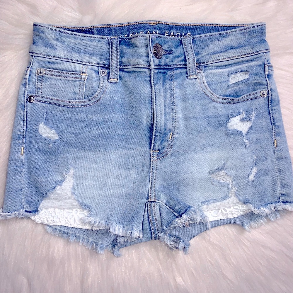 American Eagle Distressed&Frayed Shorts W/Lace